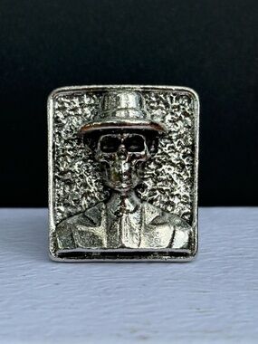 Silver Skeleton Gentleman Lapel Pin — Silver-tone Men’s Accessory